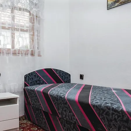 Stunning In W/ 3 Bedrooms Balatonmáriafürdő