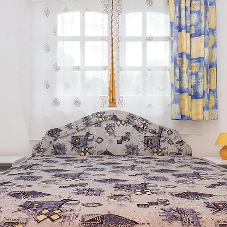 Stunning In W/ 3 Bedrooms Ferienhaus *